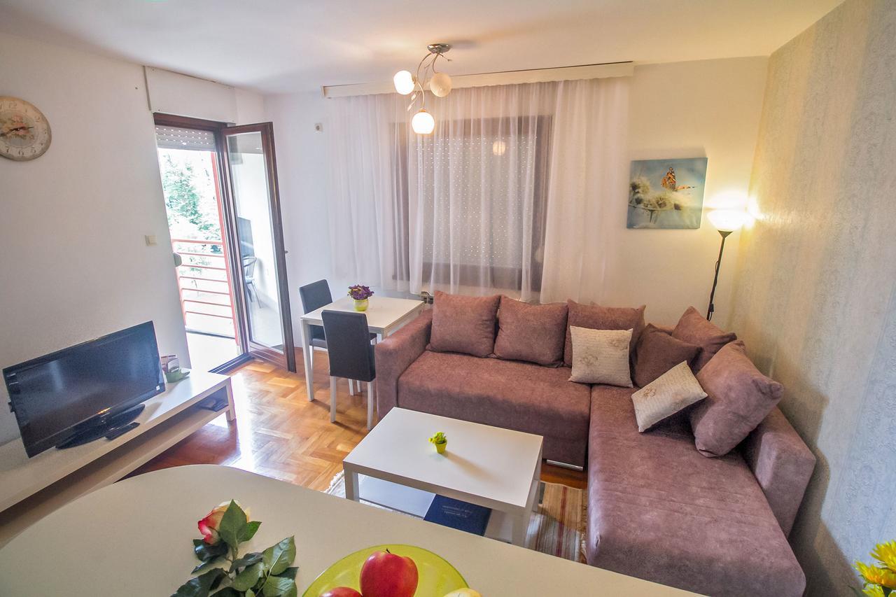 Stan Na Dan Banja Luka Exterior foto
